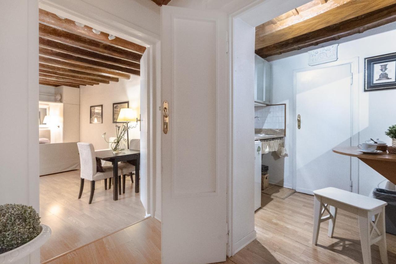 Romantica Studio-Rental In Рим Екстериор снимка